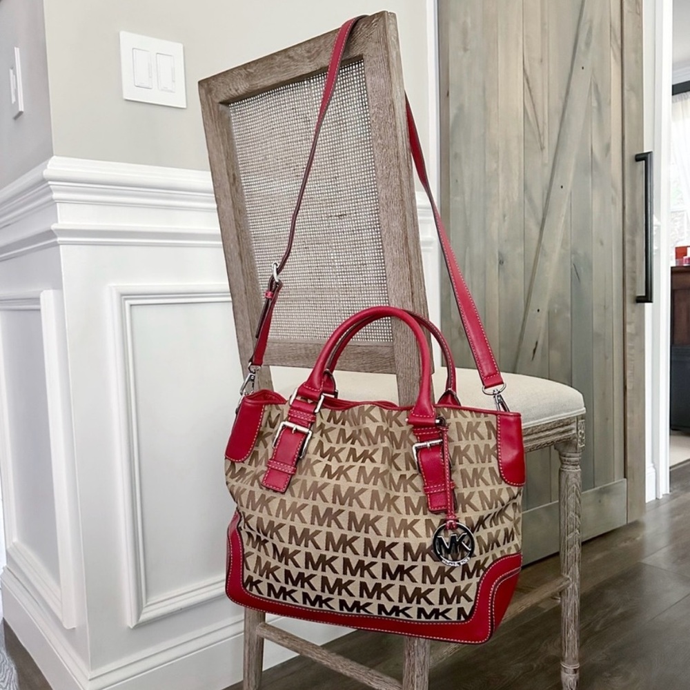 Michael Kors Brookville Tote - Picture 11 of 13